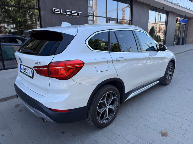 BMW X1 - зображення 5