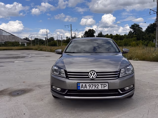 Volkswagen Passat - зображення 1