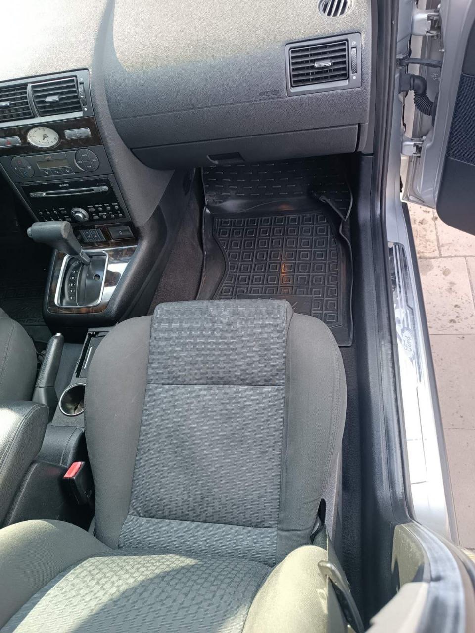 Ford Mondeo - фото 9