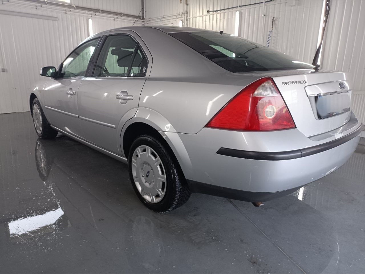 Ford Mondeo - фото 11