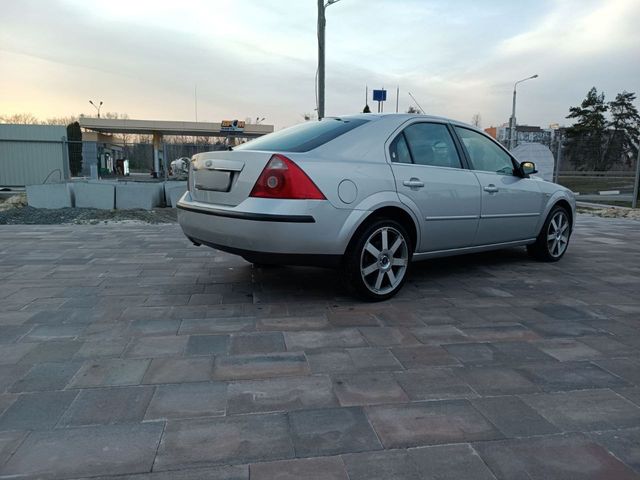 Ford Mondeo - фото 2