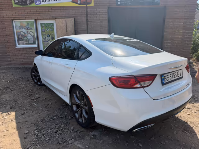 Chrysler 200 - зображення 2
