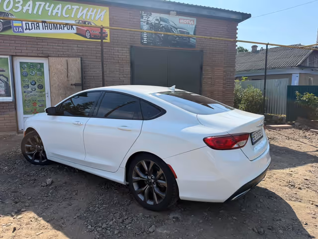 Chrysler 200 - зображення 1