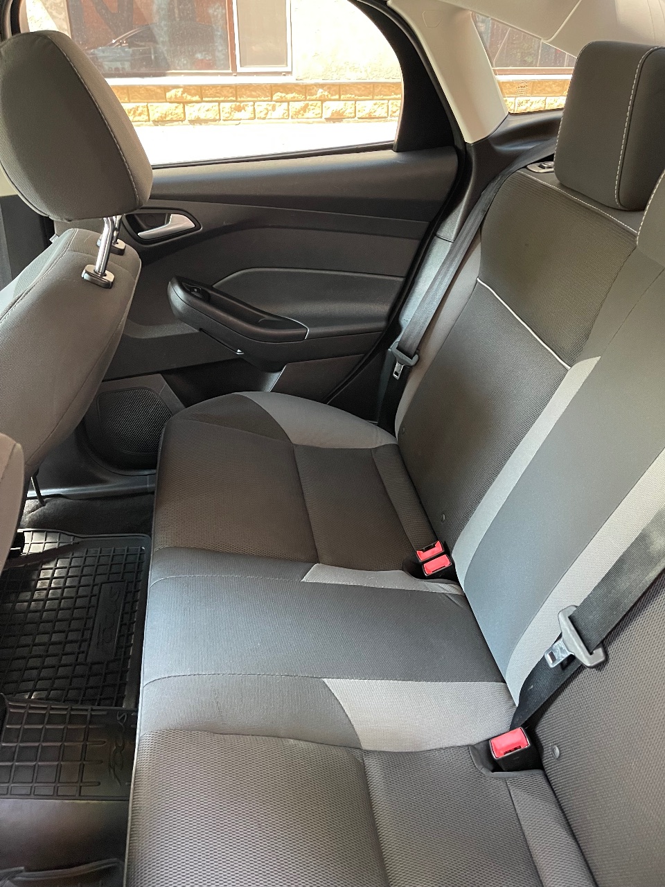 Ford Focus - фото 18