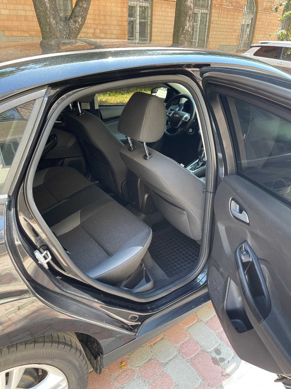 Ford Focus - фото 3