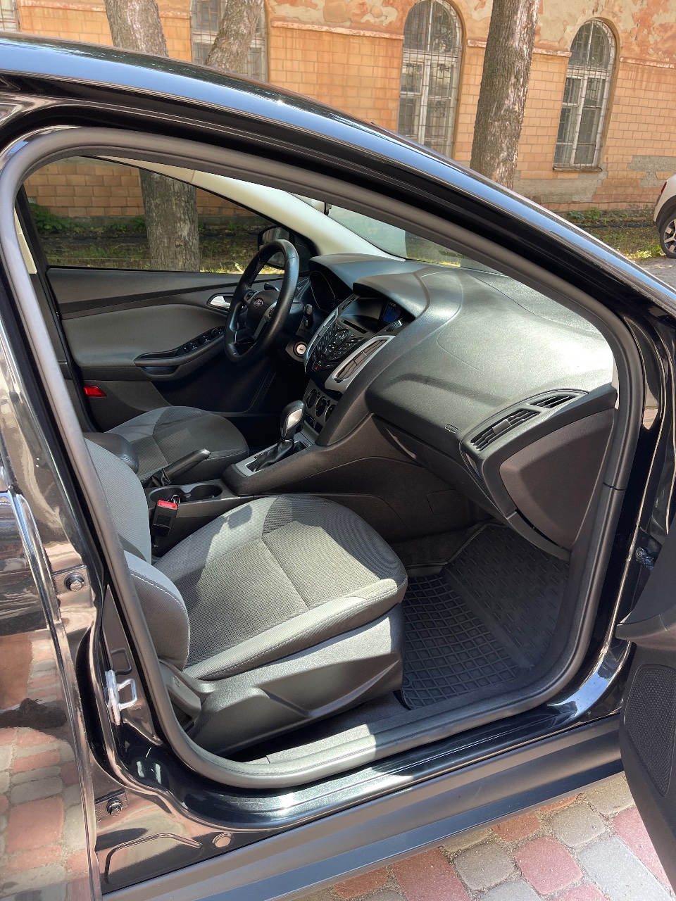 Ford Focus - фото 6