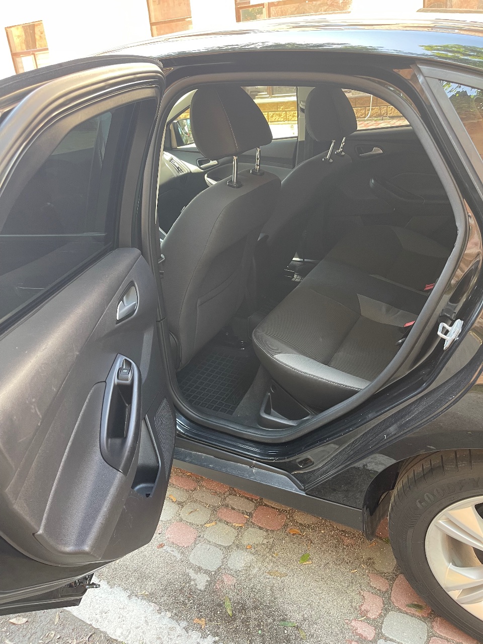 Ford Focus - фото 15