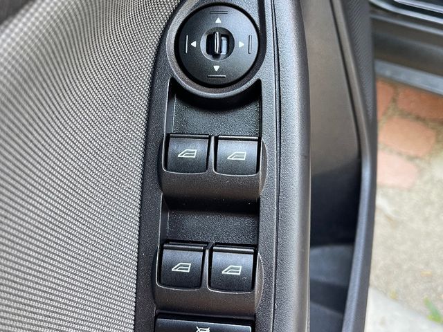 Ford Focus - фото 2