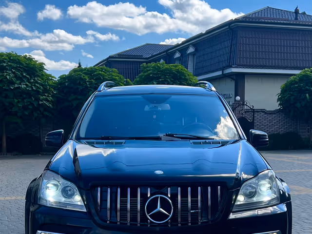 Mercedes-Benz GL-Класс - зображення 1