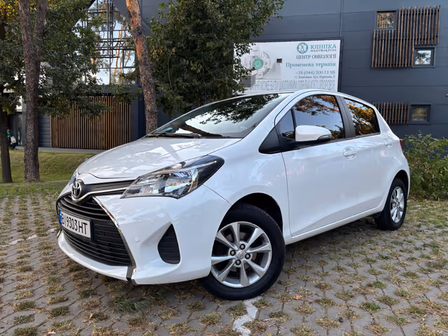 Toyota Yaris - зображення 1