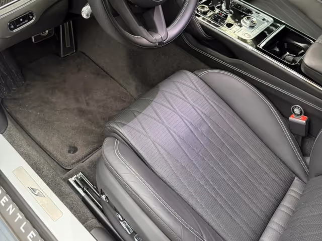 Bentley Flying Spur - зображення 3