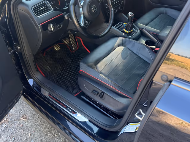 Volkswagen Jetta - зображення 2