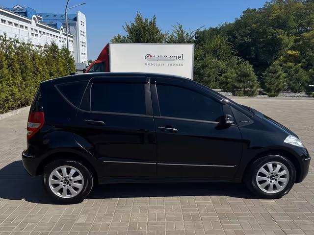 Mercedes-Benz A-Класс - зображення 3