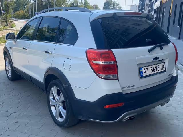 Chevrolet Captiva - зображення 4