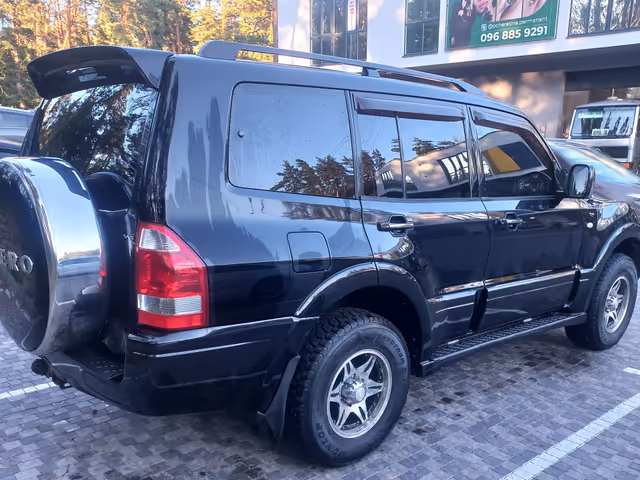 Mitsubishi Pajero - зображення 2