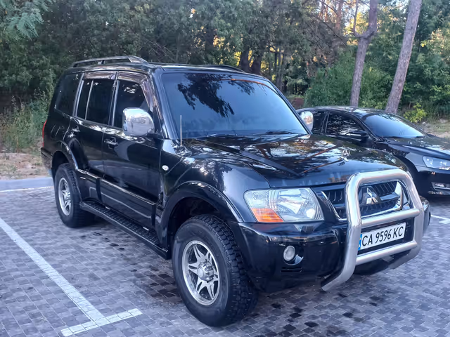 Mitsubishi Pajero - зображення 1