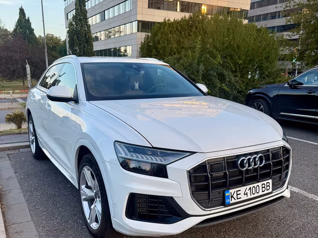 Audi Q8 - зображення 1