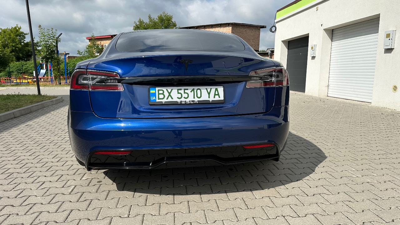 Tesla Model S - фото 6
