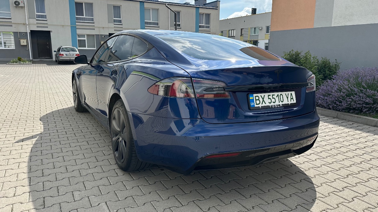Tesla Model S - фото 5