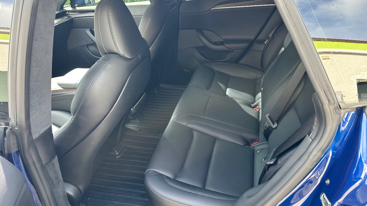 Tesla Model S - фото 15