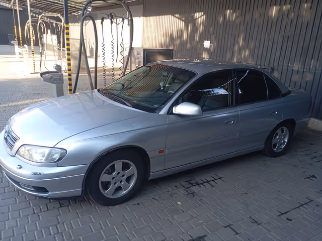 Opel Omega - зображення 2