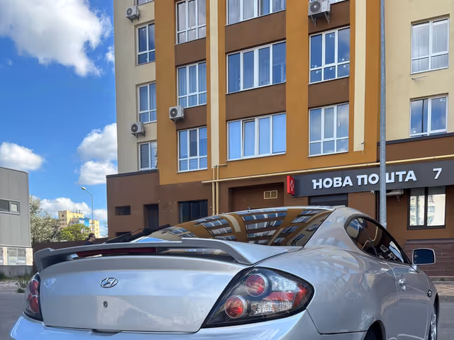 Hyundai Coupe - зображення 4