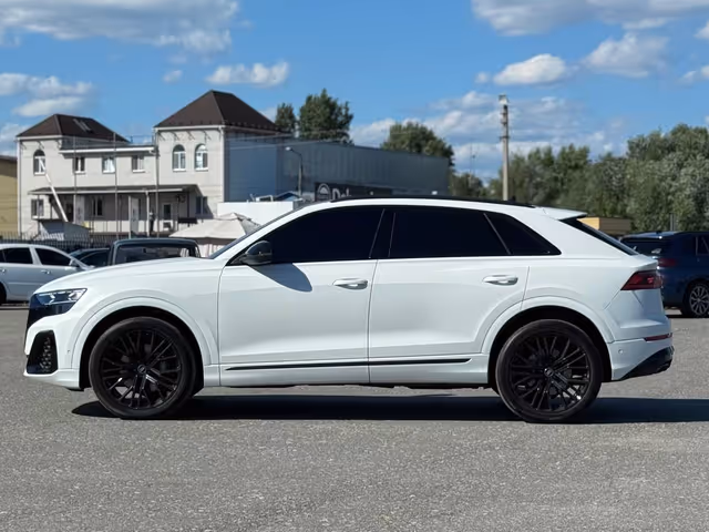 Audi Q8 - зображення 1