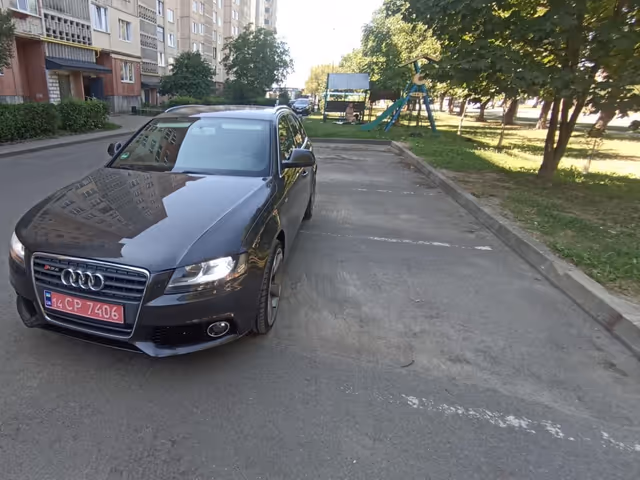 Audi A4 - зображення 2