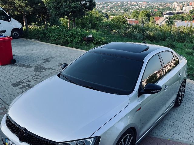 Volkswagen Jetta - фото 5