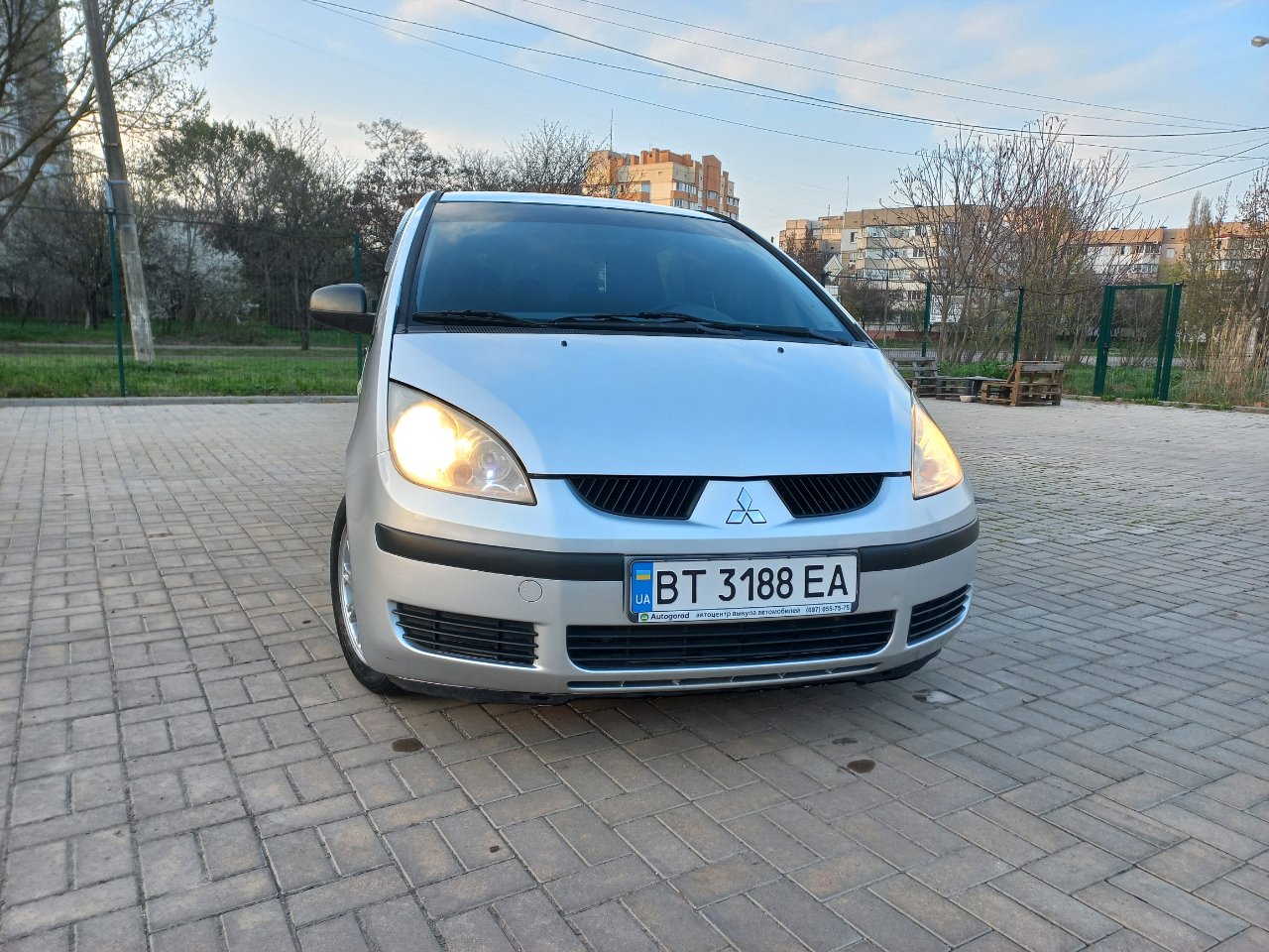 Mitsubishi Colt - фото 3