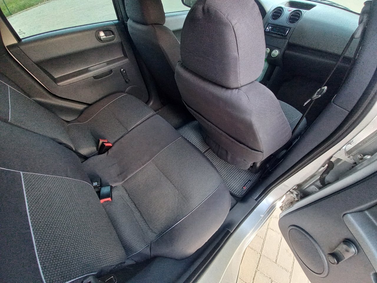 Mitsubishi Colt - фото 12