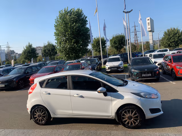 Ford Fiesta - зображення 5