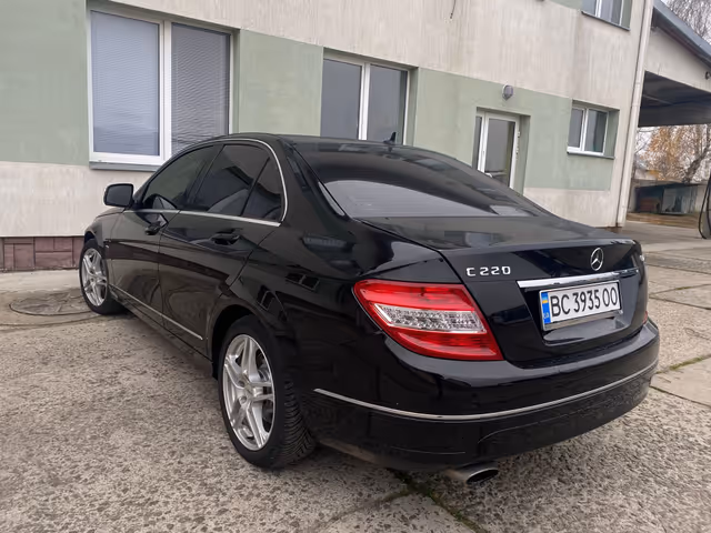 Mercedes-Benz C-Класс - зображення 4