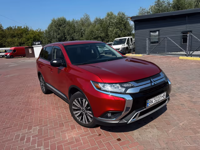 Mitsubishi Outlander - зображення 1