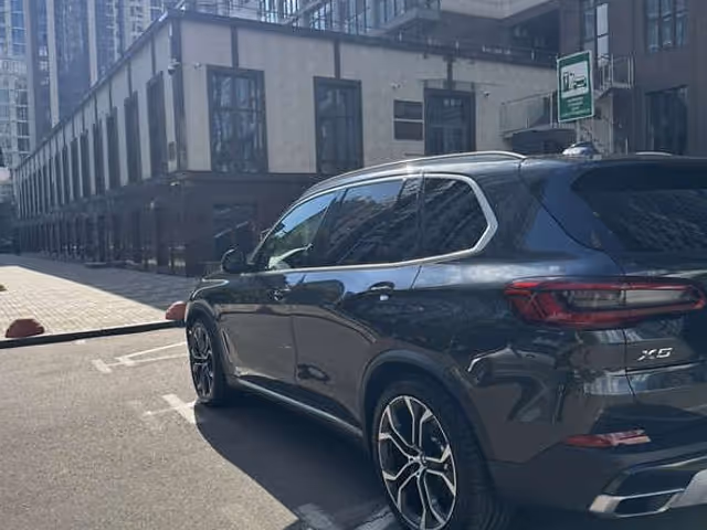 BMW X5 - зображення 4