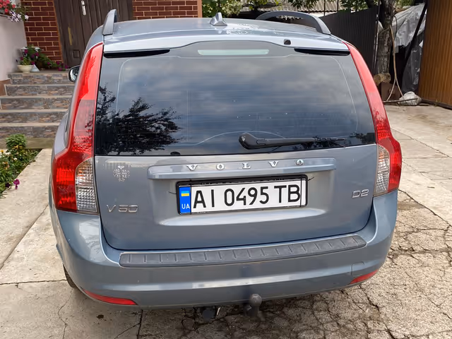 Volvo V50 - зображення 3