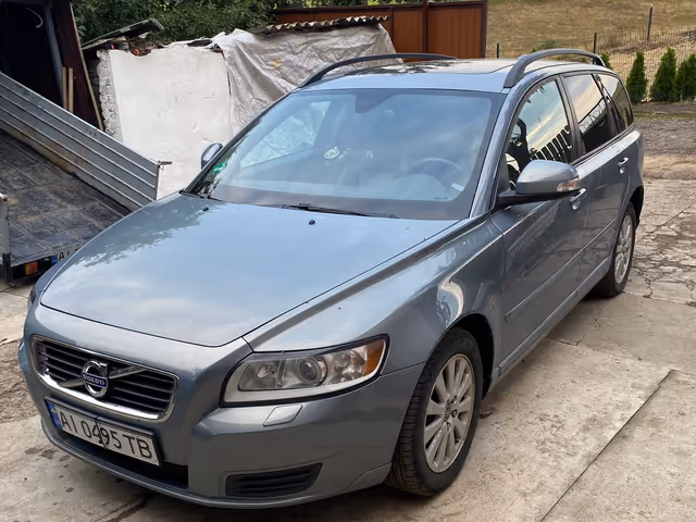 Volvo V50 - зображення 1