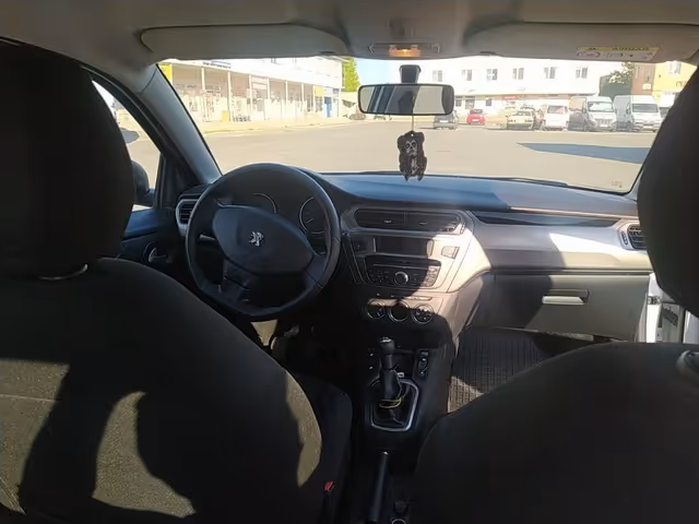 Peugeot 301 - зображення 5