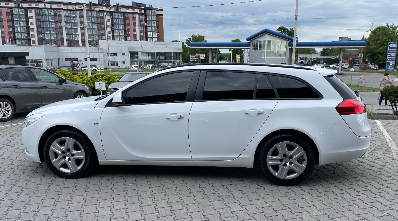 Opel Insignia - фото 8