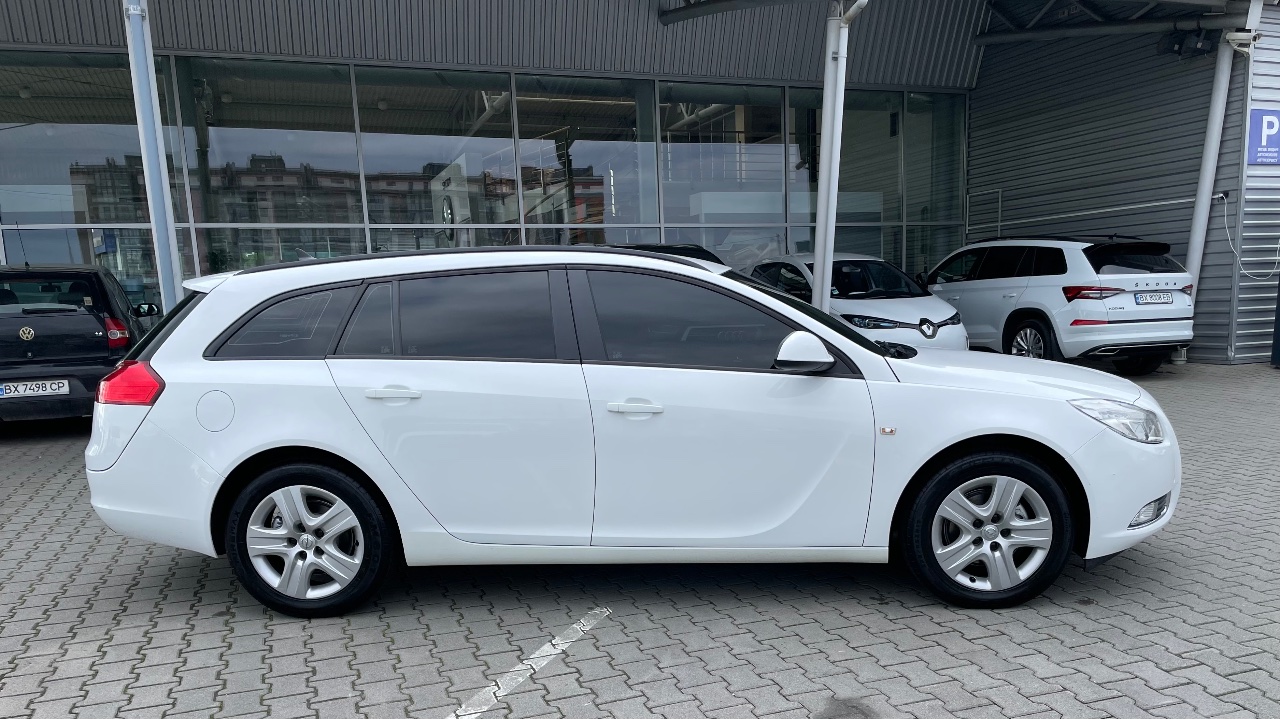 Opel Insignia - фото 4