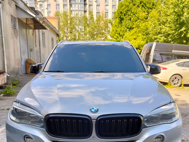 BMW X5 - зображення 1