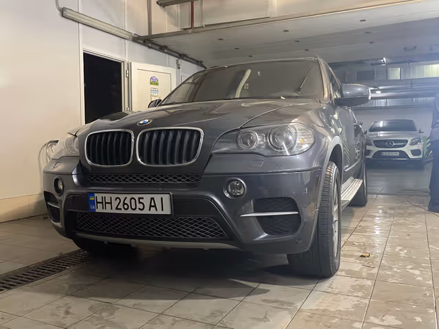 BMW X5 - зображення 1