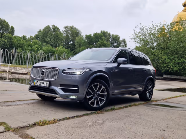Volvo XC90 - зображення 1