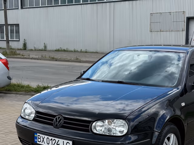 Volkswagen Golf - зображення 1