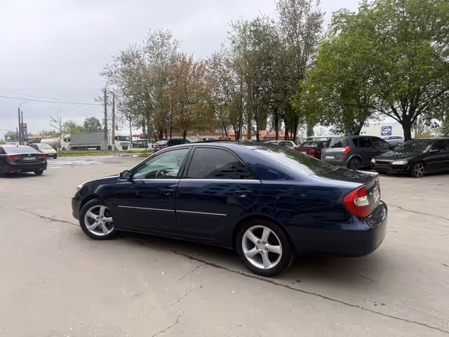 Toyota Camry - зображення 4