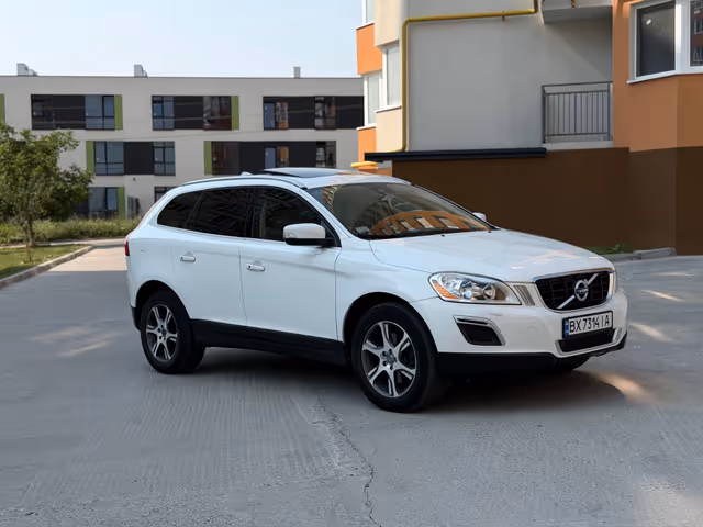 Volvo XC60 - зображення 4