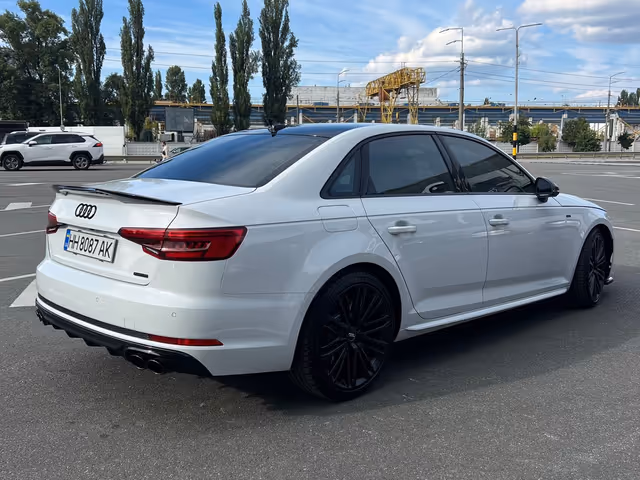 Audi A4 - зображення 5