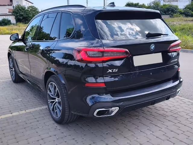 BMW X5 - зображення 1