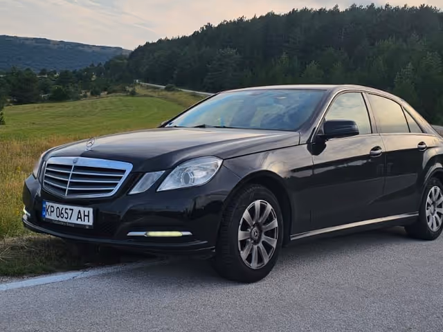 Mercedes-Benz E-Класс - зображення 3