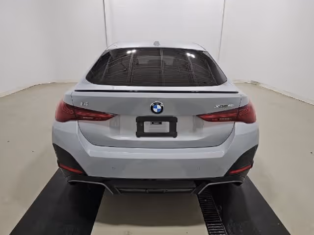 BMW i4 - зображення 5